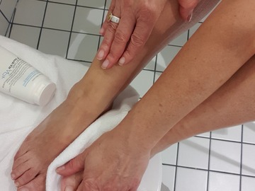 biete: Fußhygiene -Nagelpflege