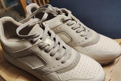 vendo: Verkaufe Sneaker weiß