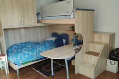 vendo: VERSCHENKE Kinderzimmer mit Stockbett