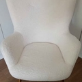 verkaufe: Vendo poltrona nuova con pouf 