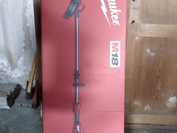 vendo: Professioneller Akku-Rasentrimmer