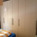 verschenke: armadio camera da letto e comò 