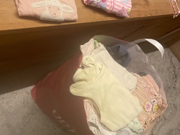 verkaufe: Kindergwond Größe 56-74 weiblich