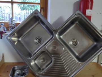 verkaufe: Eckwaschbecken
