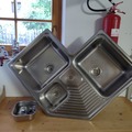 verkaufe: Eckwaschbecken