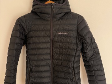 verkaufe: Peak Performance Daunenjacke W Down Liner Hood Schwarz